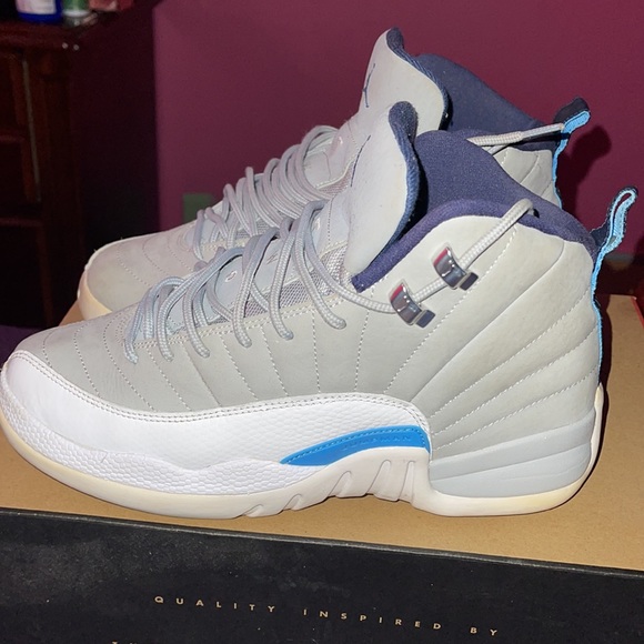 Jordan 12 UNC - Picture 6 of 8